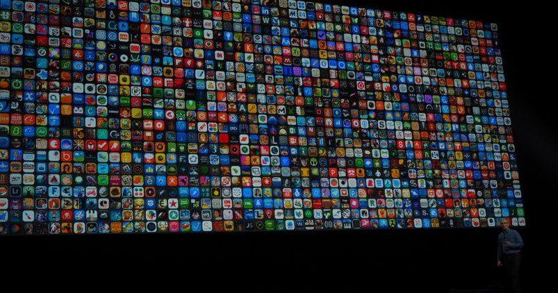 iOS 10 will only hide, not delete, pre-installed apps