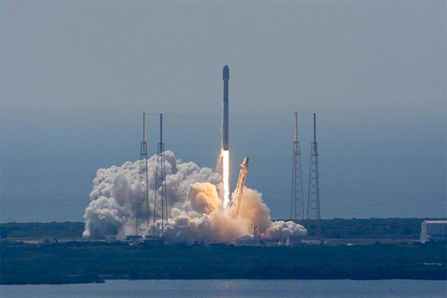 SpaceX comes oh so close to sticking another Falcon 9 ...
