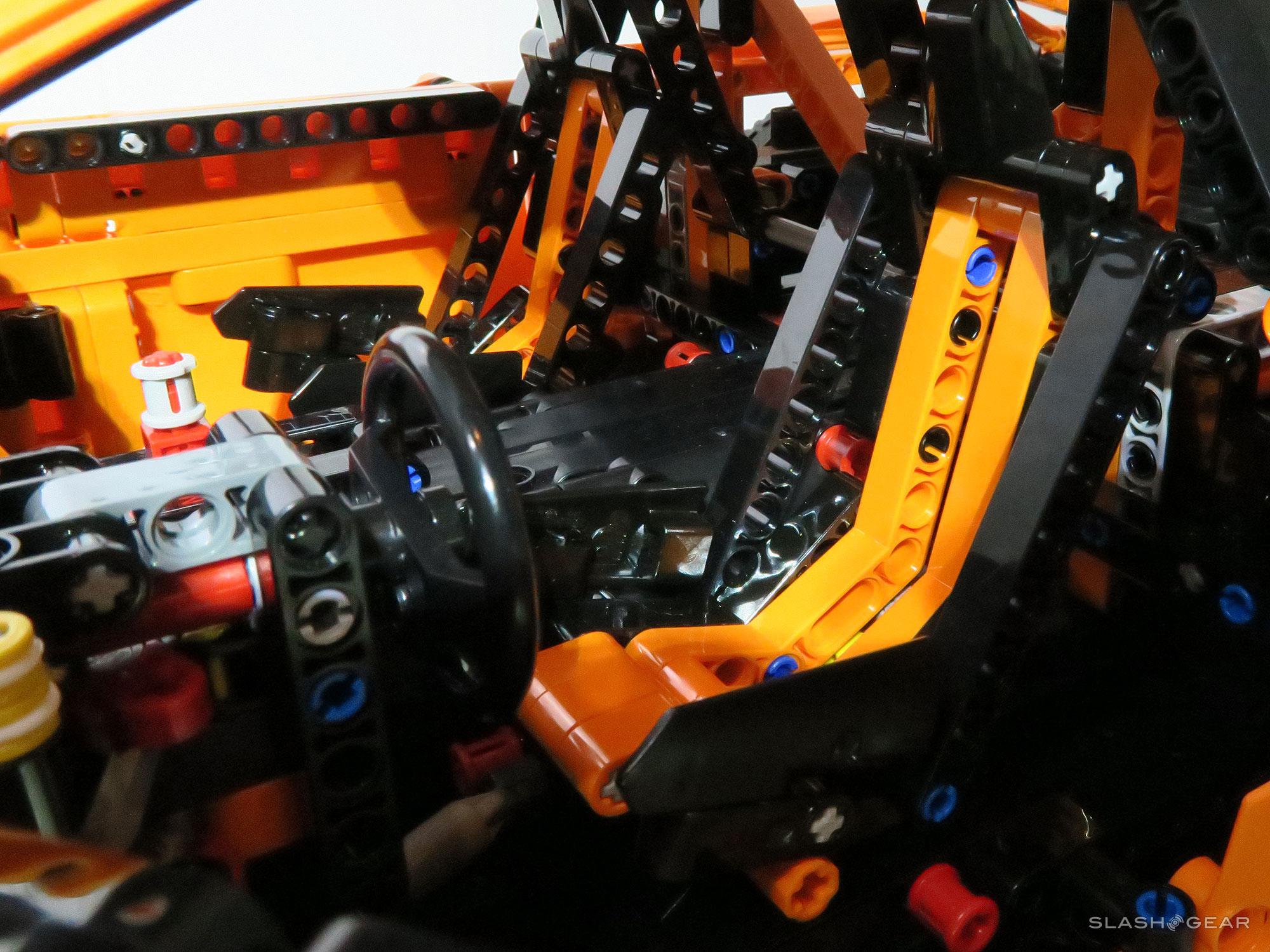 Lego Technic Porsche 911 Gt3 Rs Review Slashgear