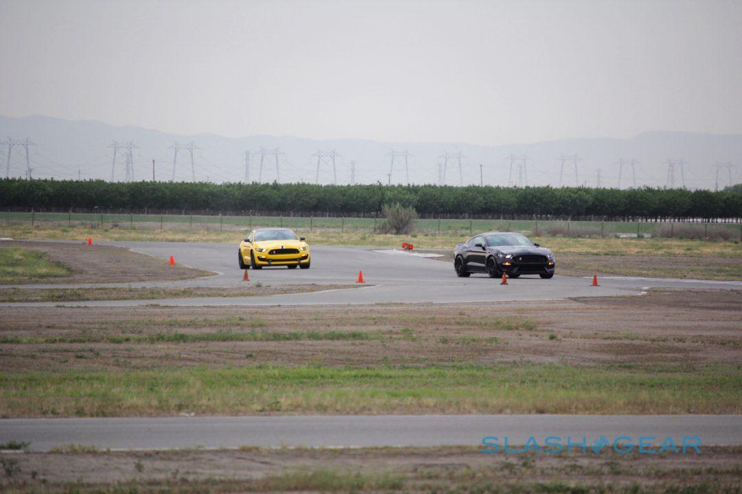 slashgear-gt350r-IMG_0899