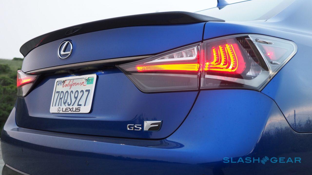 2016-lexus-gs-f-review-2