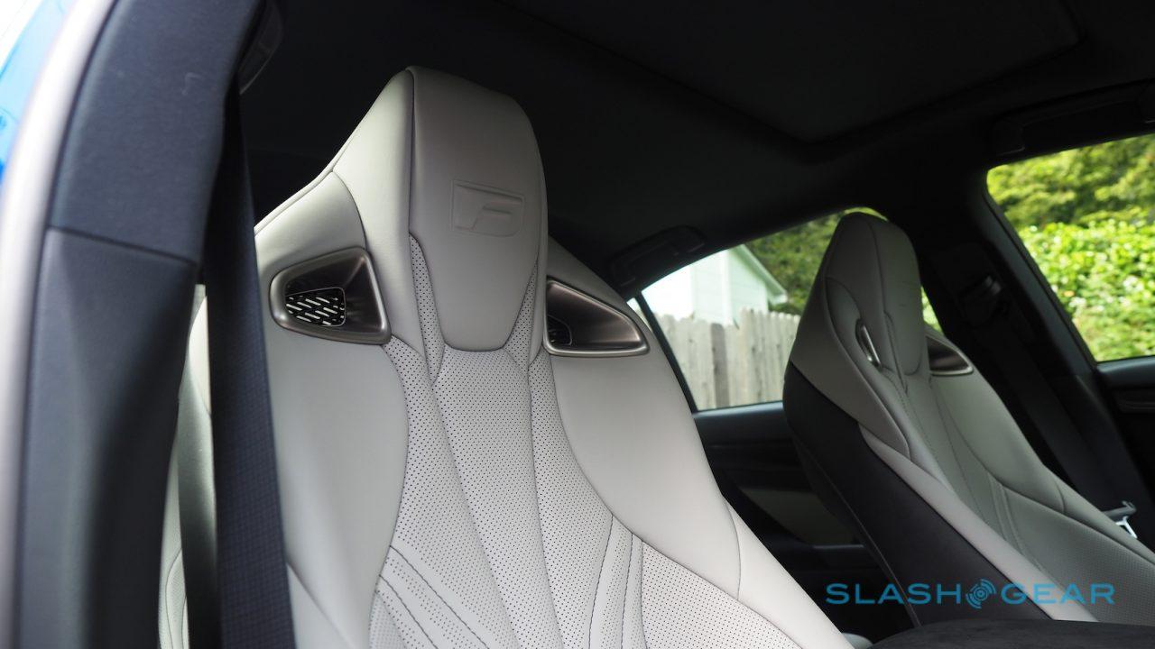 2016-lexus-gs-f-review-24