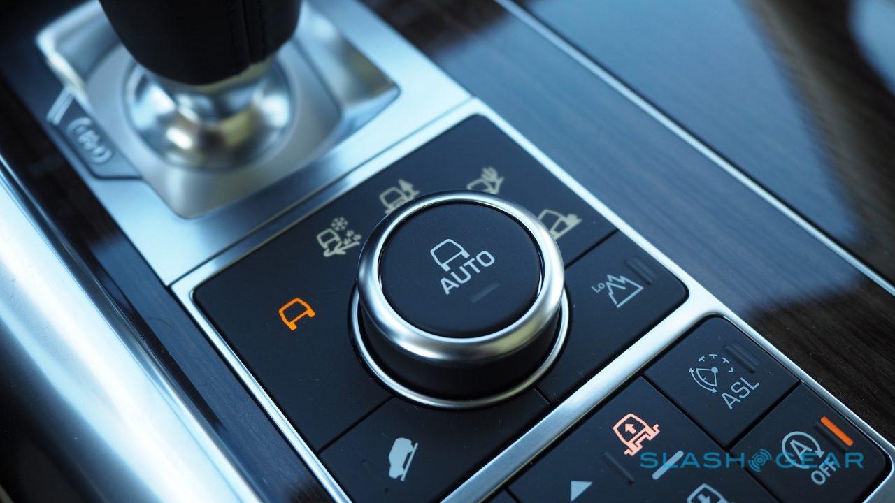 2016-range-rover-sport-hse-td6-review-20
