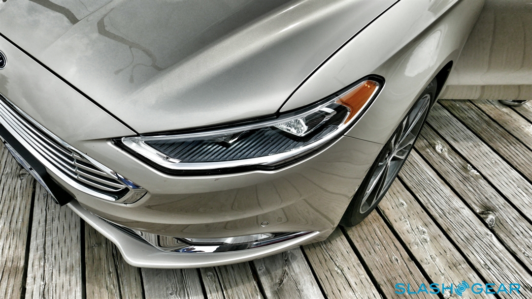 2017-Ford-Fusion-review-photo-SlashGear00007