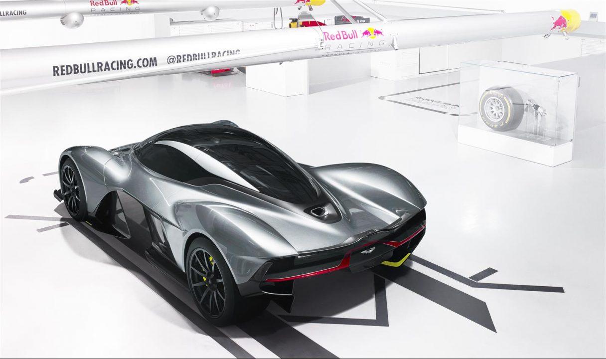Am Rb 001 Revealed The Street Legal Hypercar Aston Martin And Red Bull Built Slashgear Am Rb 001 Revealed The Street Legal Hypercar Aston Martin And Red Bull Built Slashgear