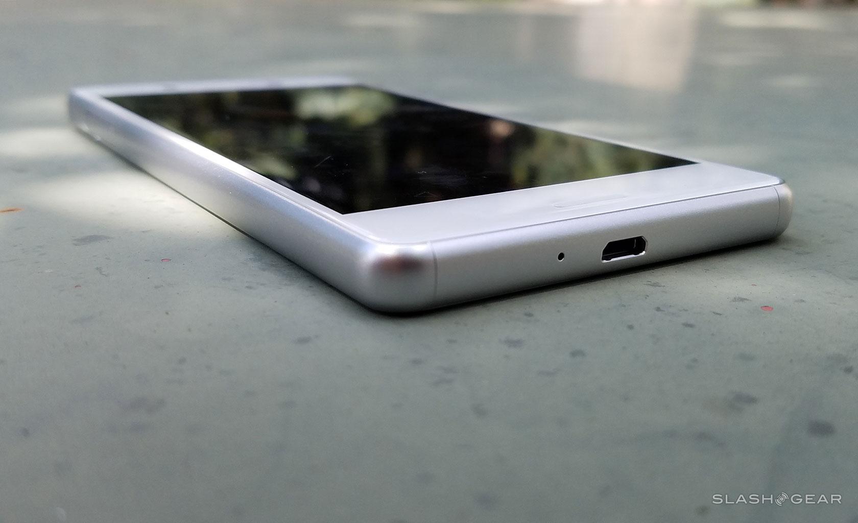 sony_xperia_x_performance_green