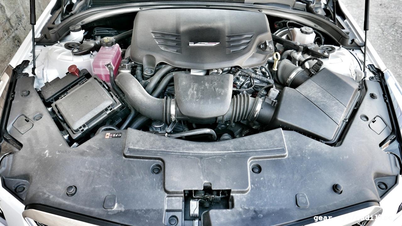 2016-Cadillac-ATS-V-CTS-V-review-photo-SlashGear00018