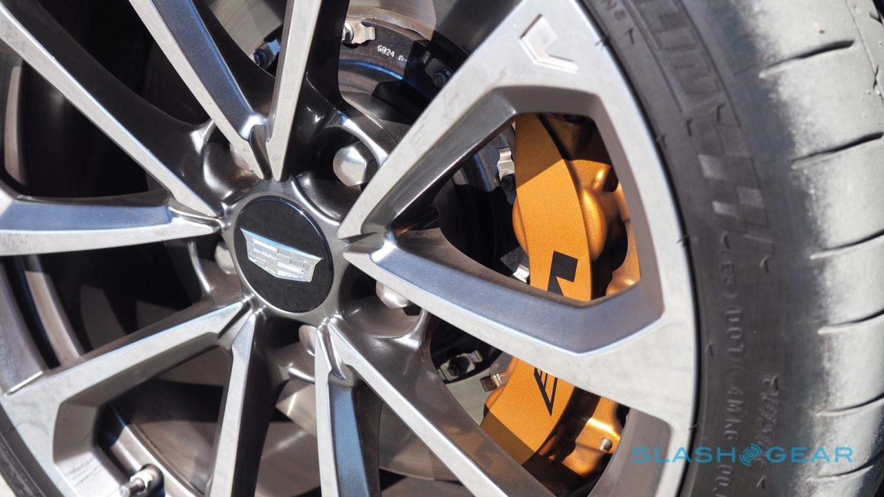 2016-cadillac-ats-v-review-7