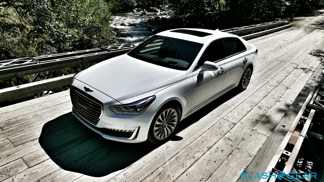 2017-Genesis-G90-review-photo-SlashGear00004