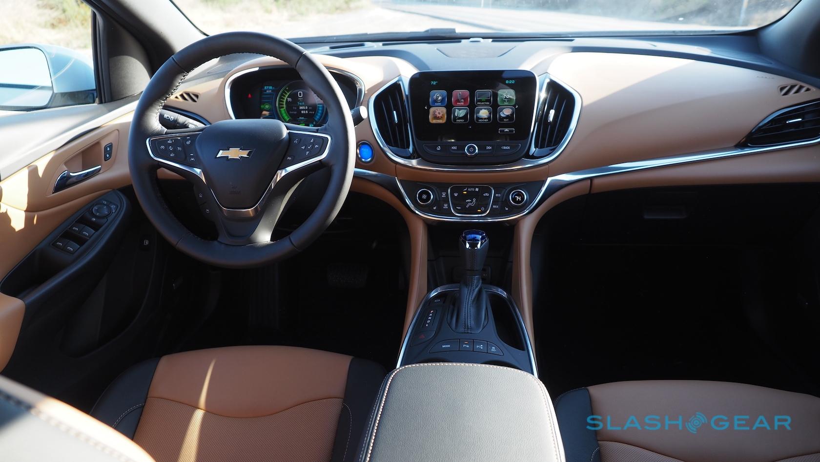 2017 Chevrolet Volt Review The Secret Hybrid Slashgear Ten Typical Journeys Could Be Done On Electric Drive Alone But The Knowledge That You Have A Full Tank Of Gas Waiting In Wings Does Wonders For