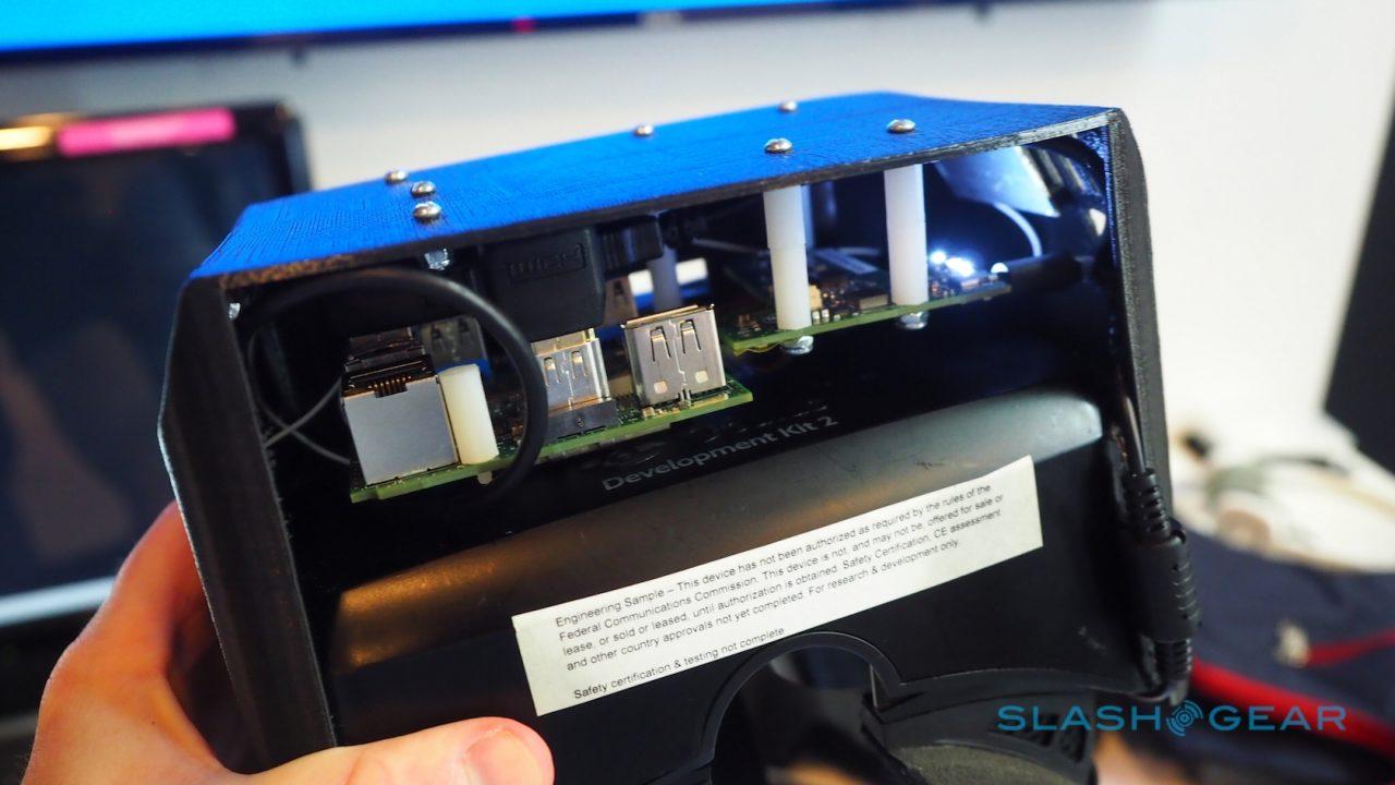 intel-wigig-vr-headset-idf-2016-7