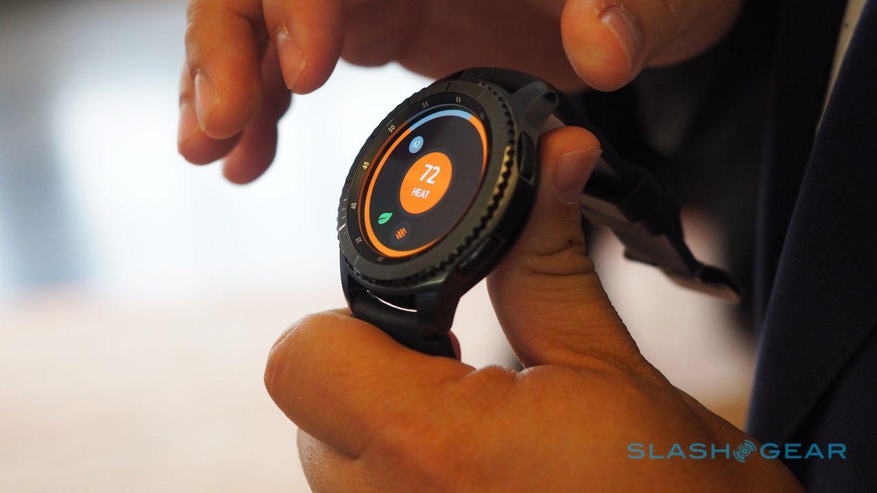 samsung gear s3 on hand