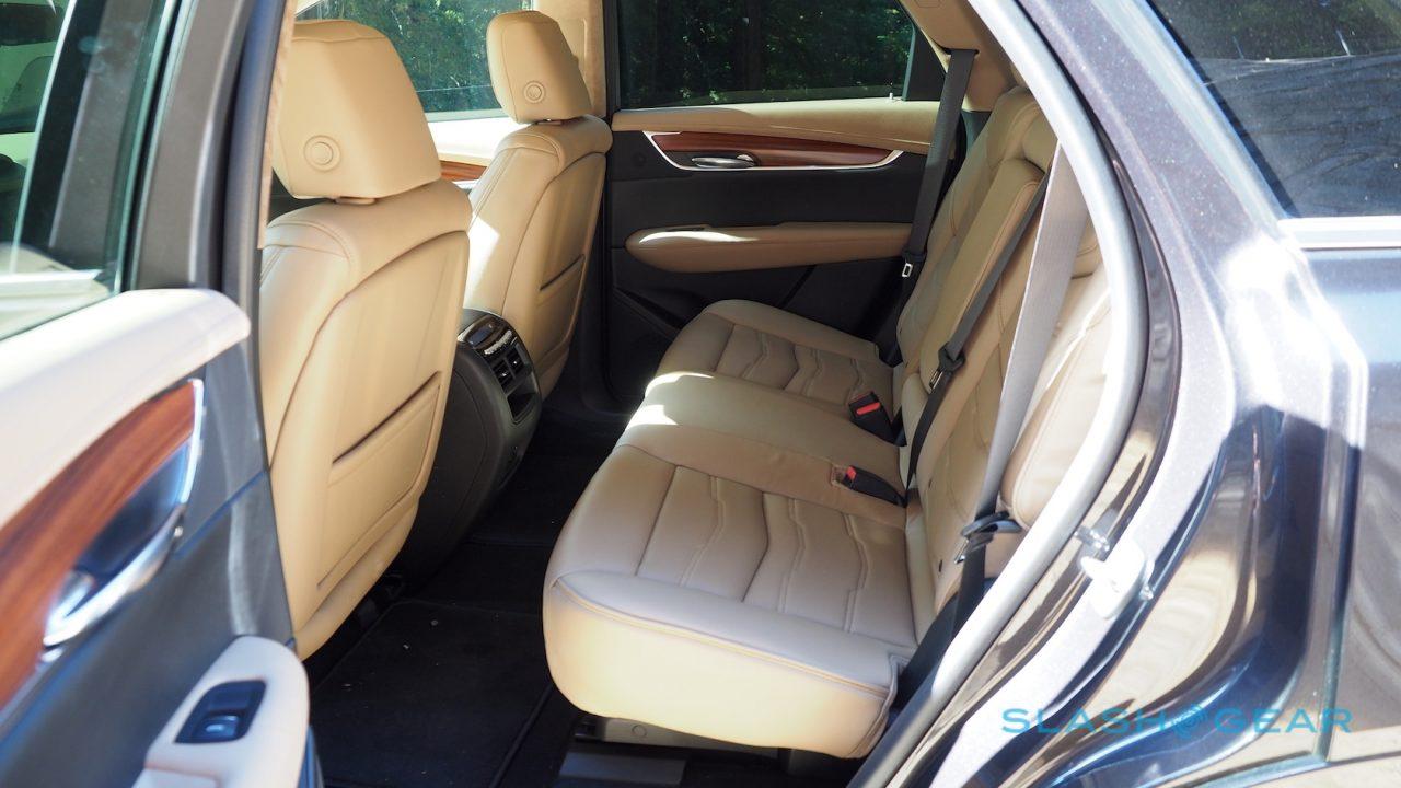 2017-cadillac-xt5-review-20