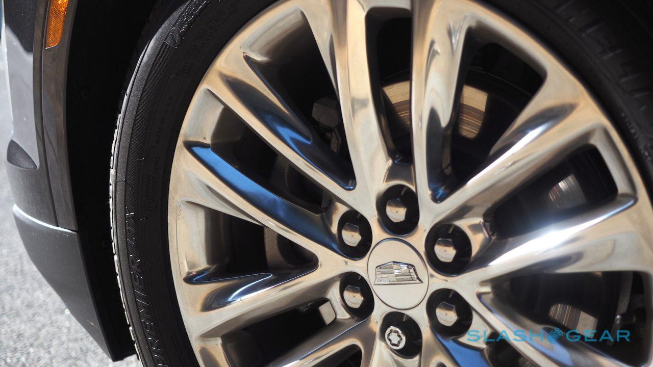 2017-cadillac-xt5-review-7
