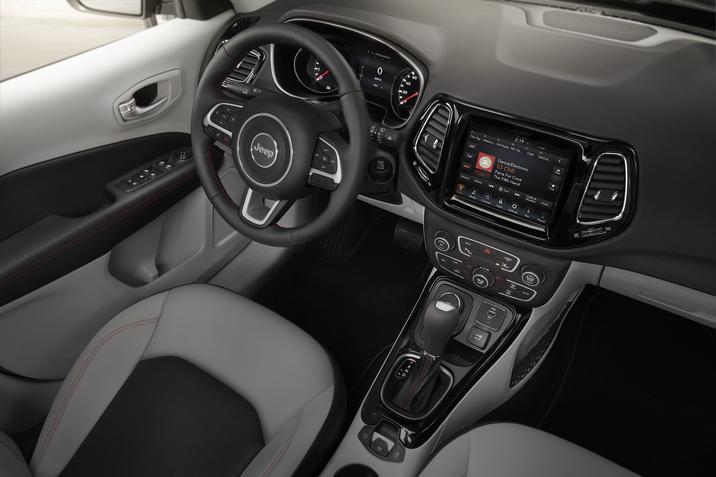 2018 Jeep Compass interior