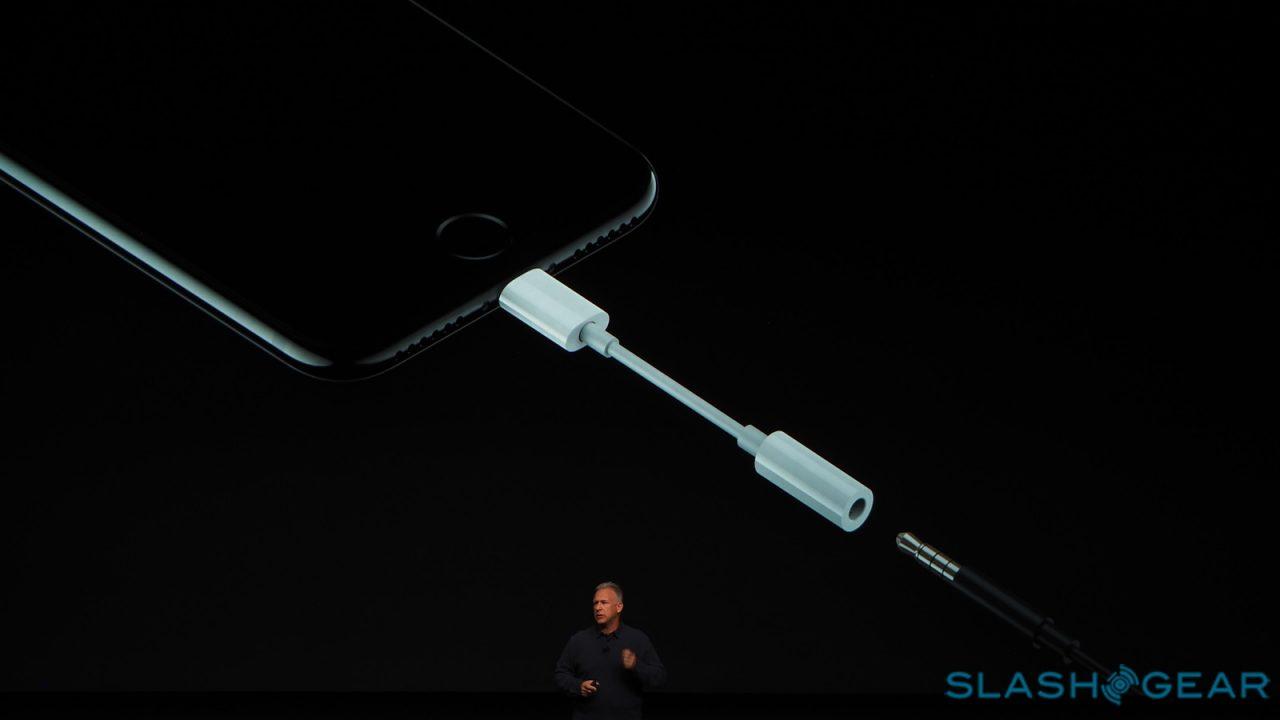 iPhone adapter