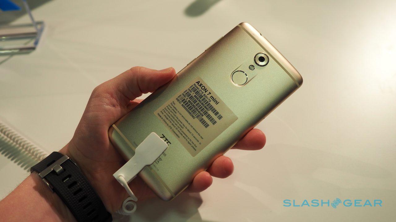 zte-axon-7-mini-sg-13