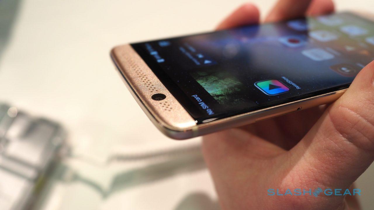 zte-axon-7-mini-sg-15