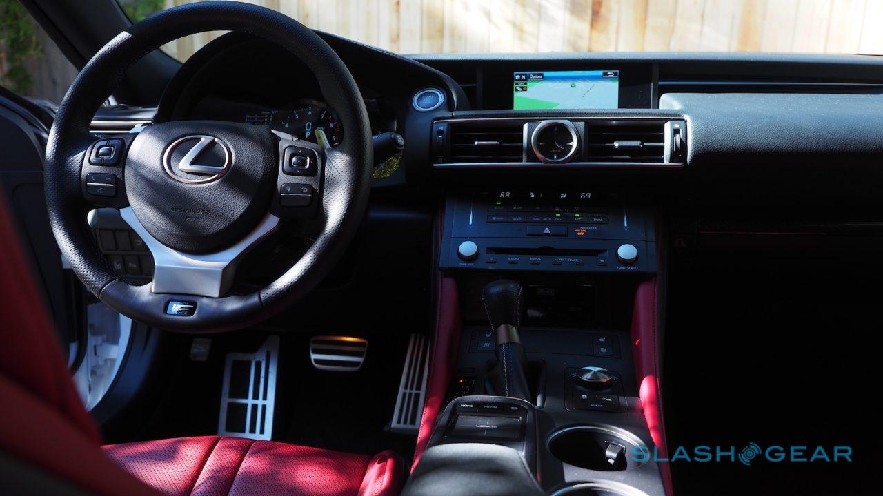 2016-lexus-rc-f-review-17