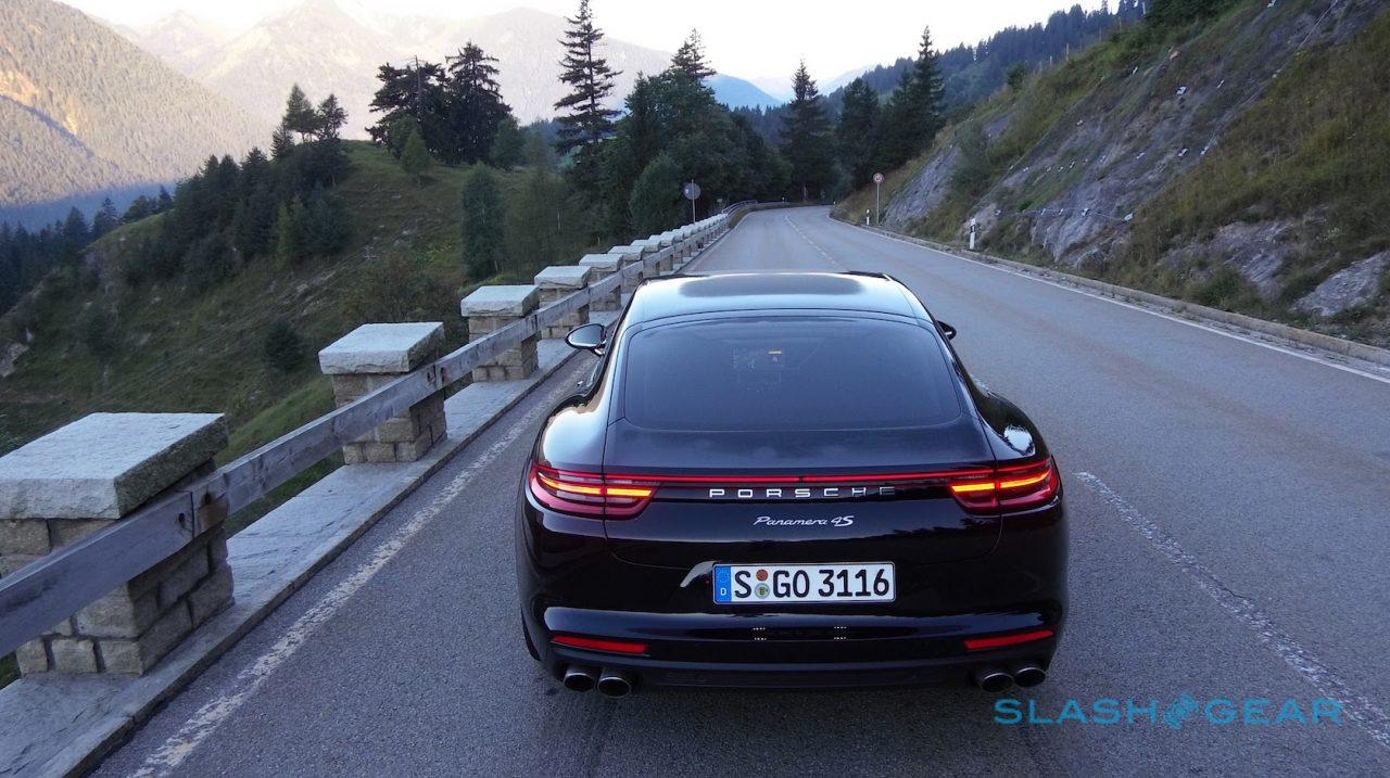2017-porsche-panamera-18