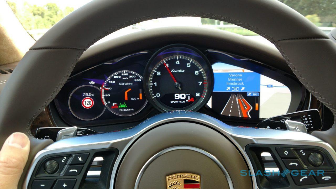 2017-porsche-panamera-2