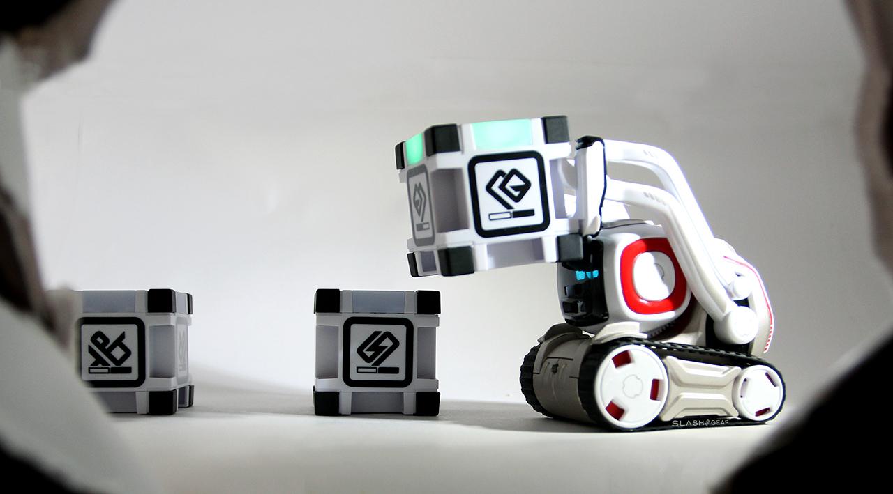 cozmo robot very