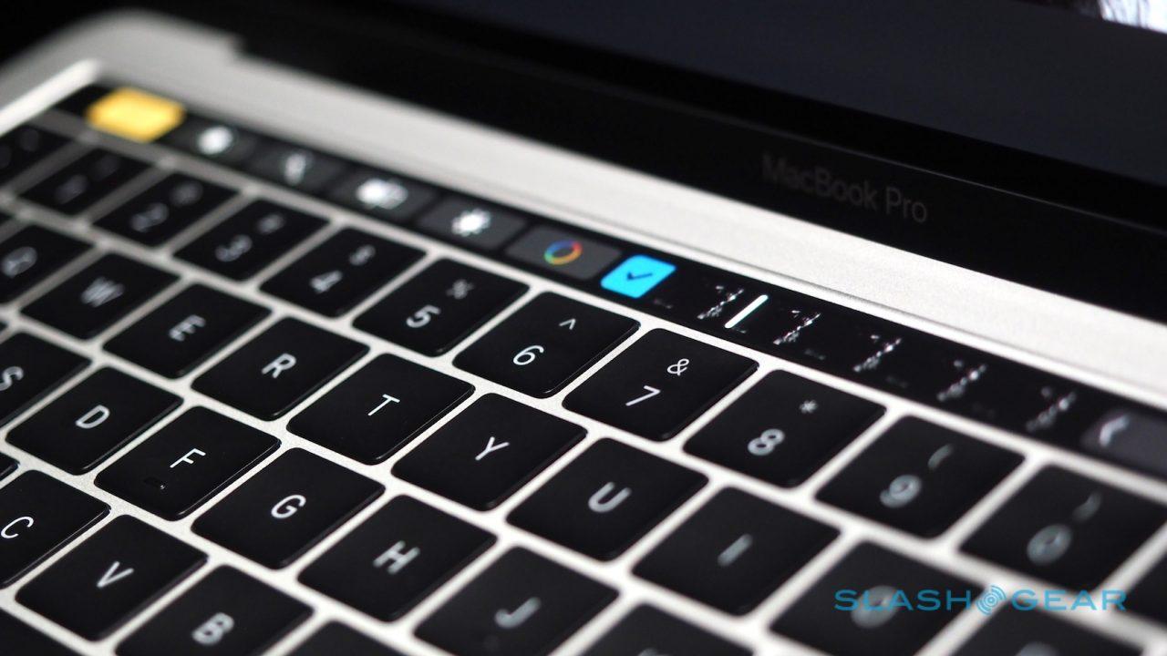 new-macbook-pro-hands-on-17