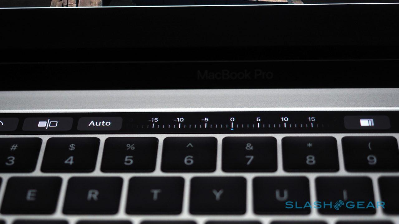 new-macbook-pro-hands-on-19