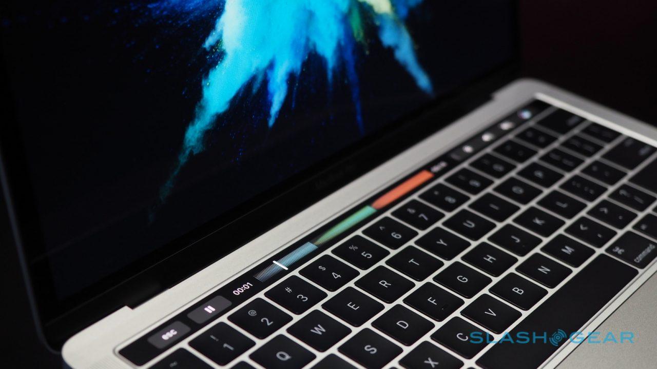 new-macbook-pro-hands-on-2