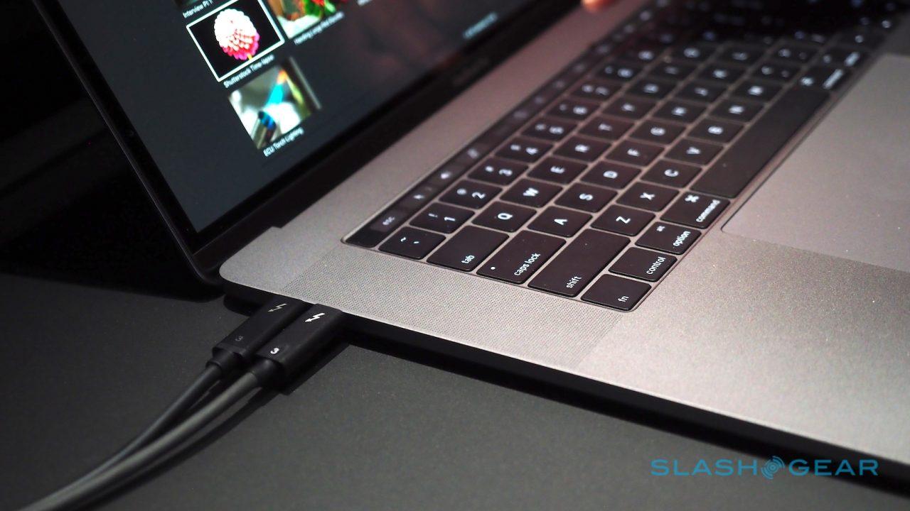 new-macbook-pro-hands-on-41