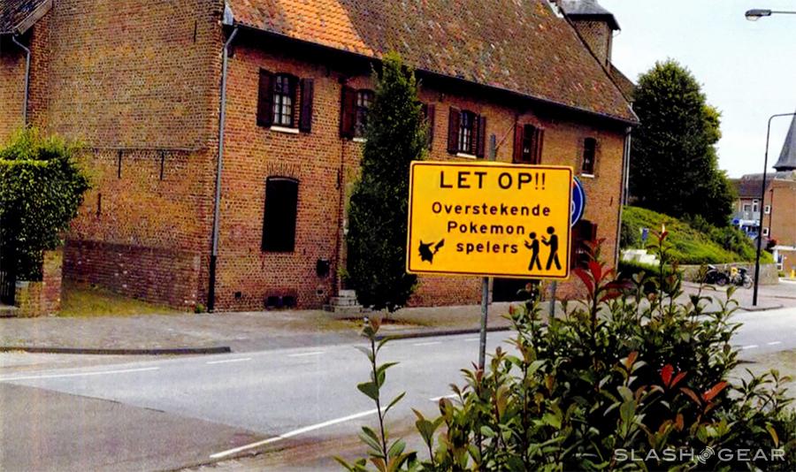 pokemon_sign