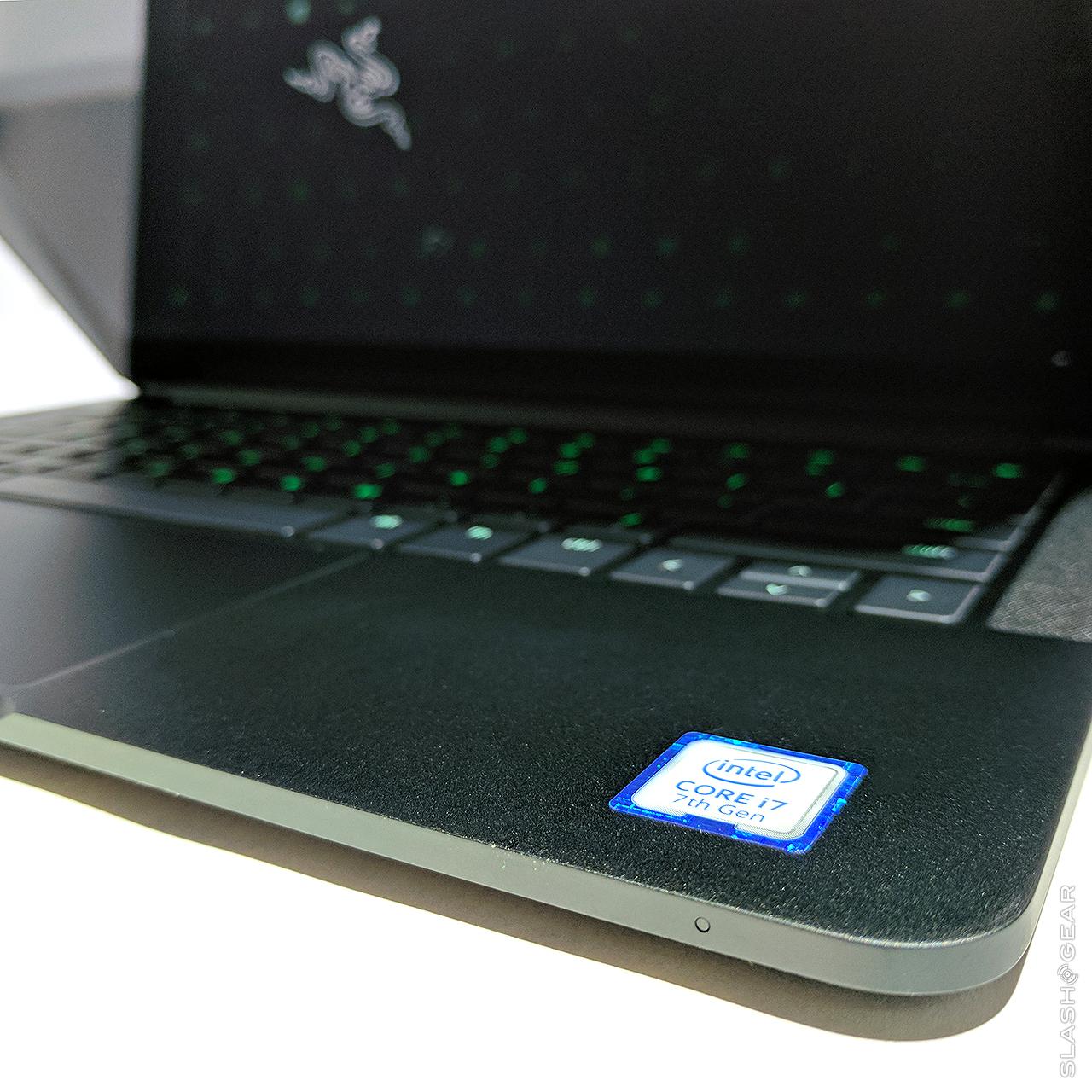 razer_blade_stealth_late2016_open