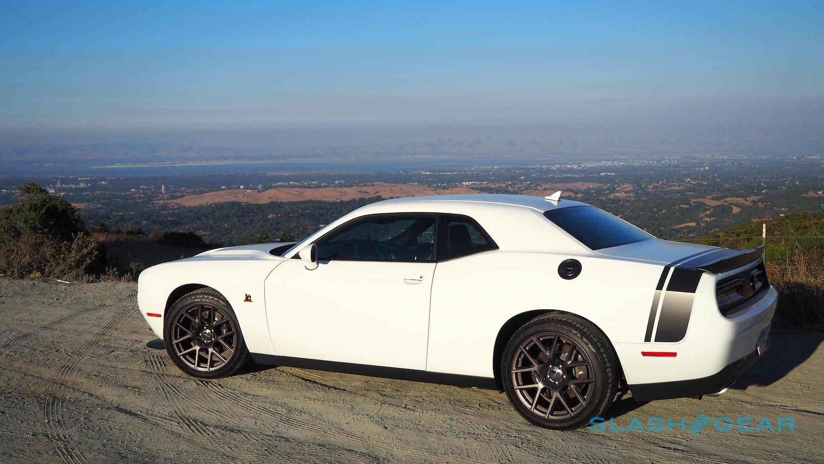 Dodge Dart 0 60 >> The Dodge Challenger R T Scat Pack Is 485hp Of Tire Hate Slashgear Dodge Dart 0 60 >> The Dodge Challenger R T Scat Pack Is 485hp Of Tire Hate Slashgear