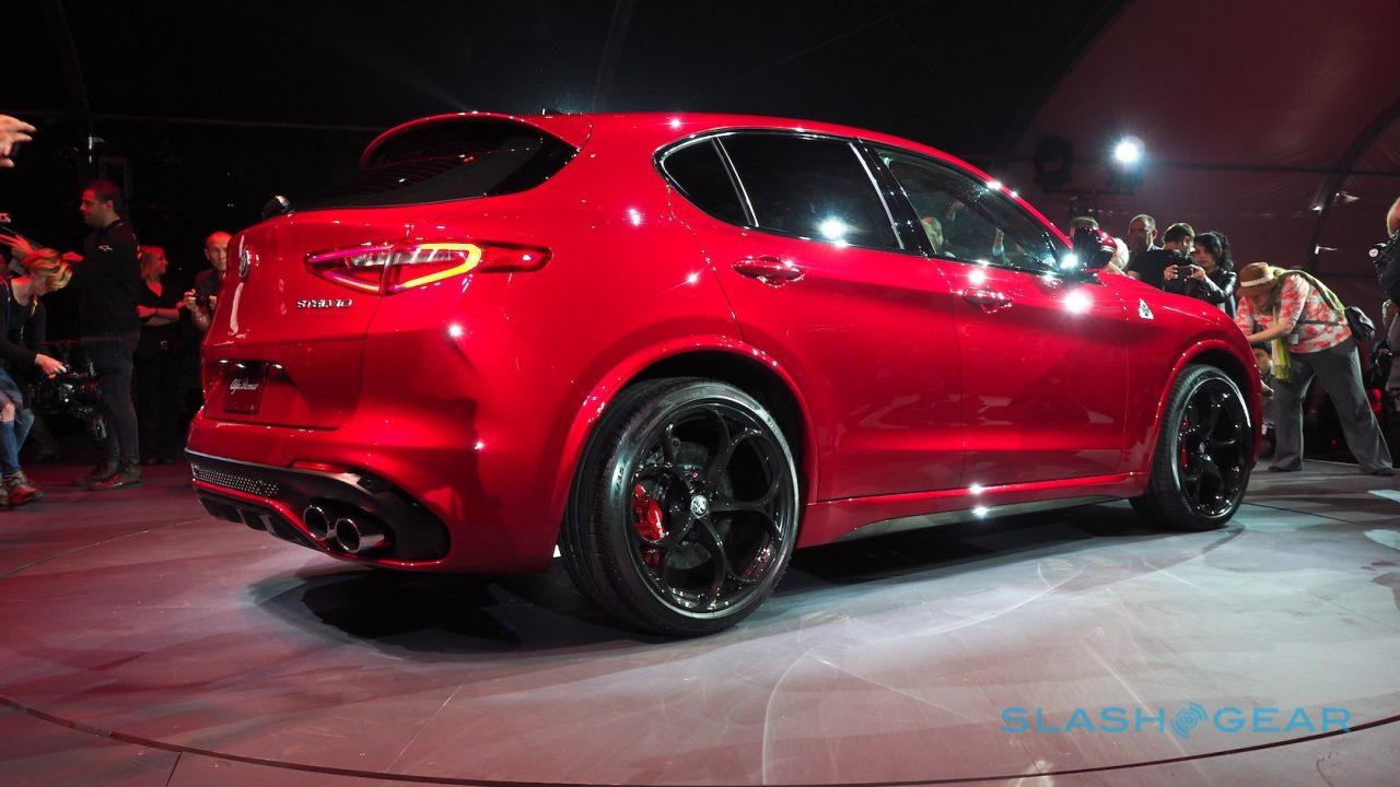 2018-alfa-romeo-stelvia-quadrifoglio-8