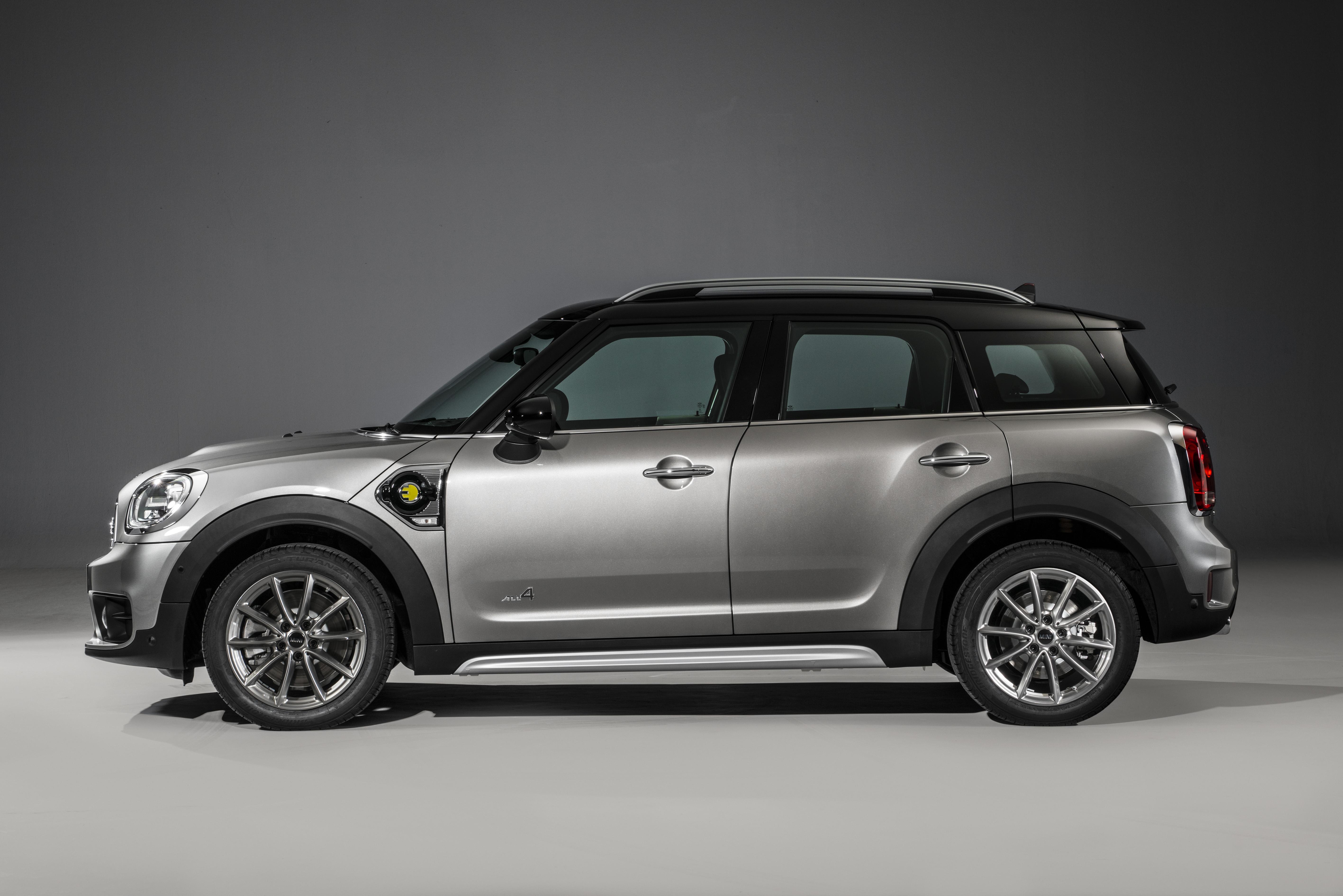 2017 Mini Cooper Countryman Hits The Hybrid Big Time At The 2016