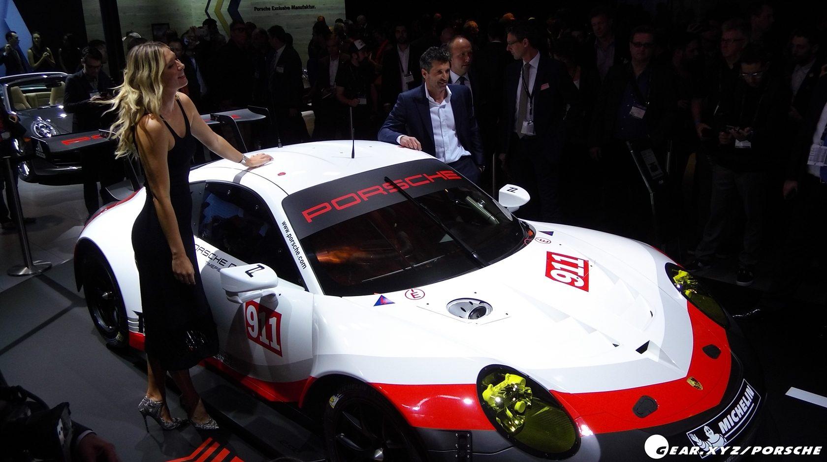 The 911 Rsr Is Porsche S First Ever Mid Engine 911 Race Car Slashgear