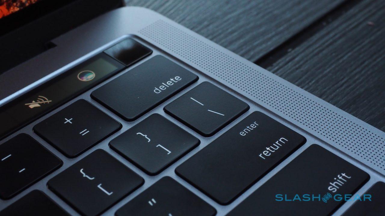 apple-macbook-pro-touch-bar-review-30