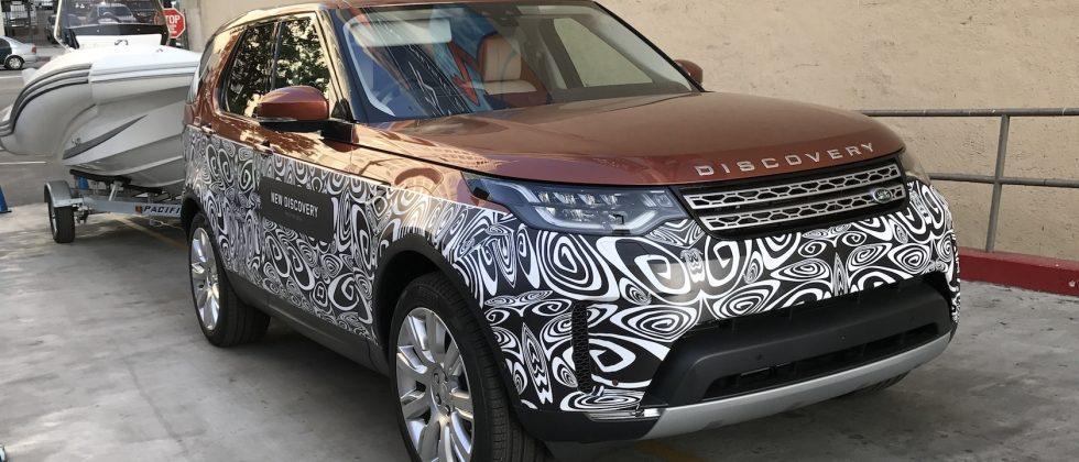 Watch how the new Discovery makes towing easy