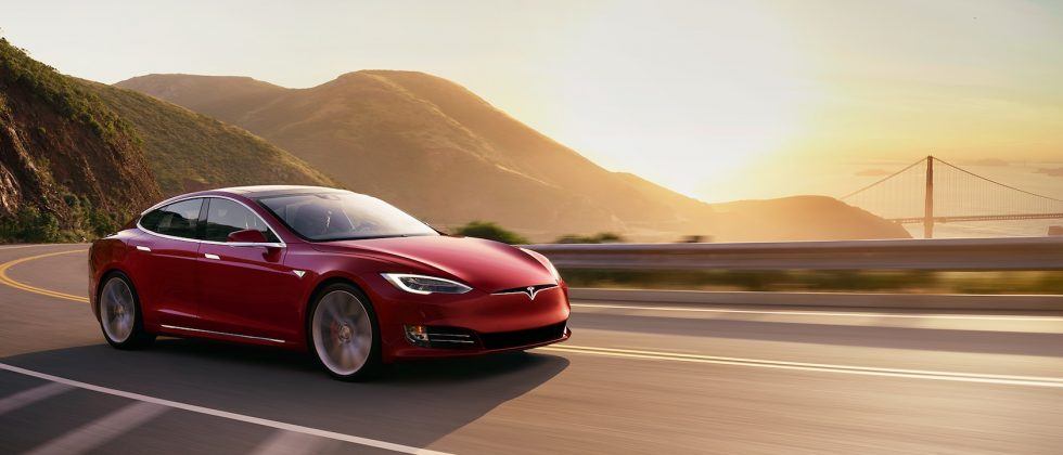 Tesla Autopilot 8.1 release date revealed to restore missing features