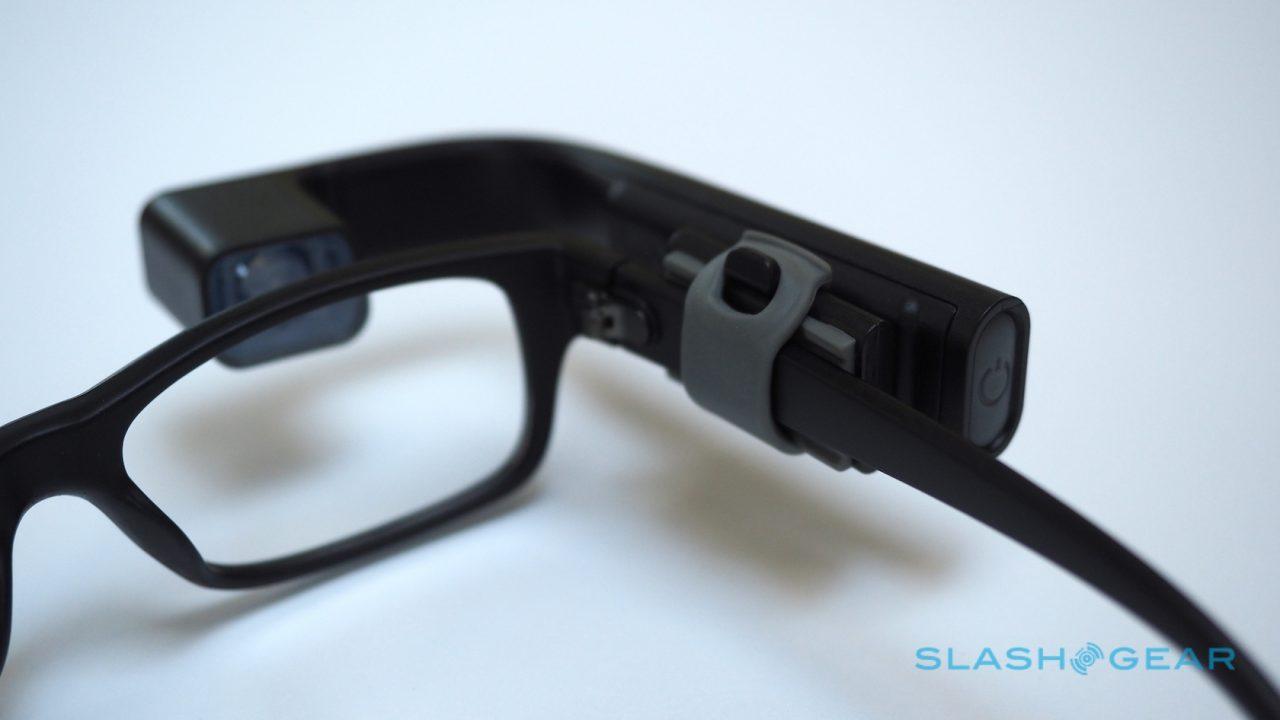 vufine-plus-wearable-display-hands-on-1