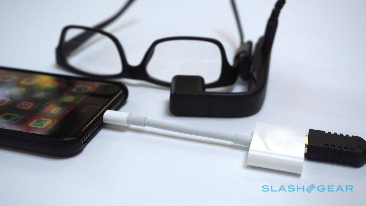vufine-plus-wearable-display-hands-on-11