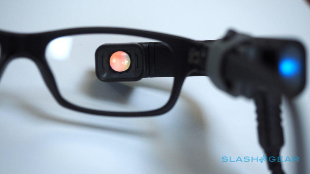 vufine-plus-wearable-display-hands-on-12