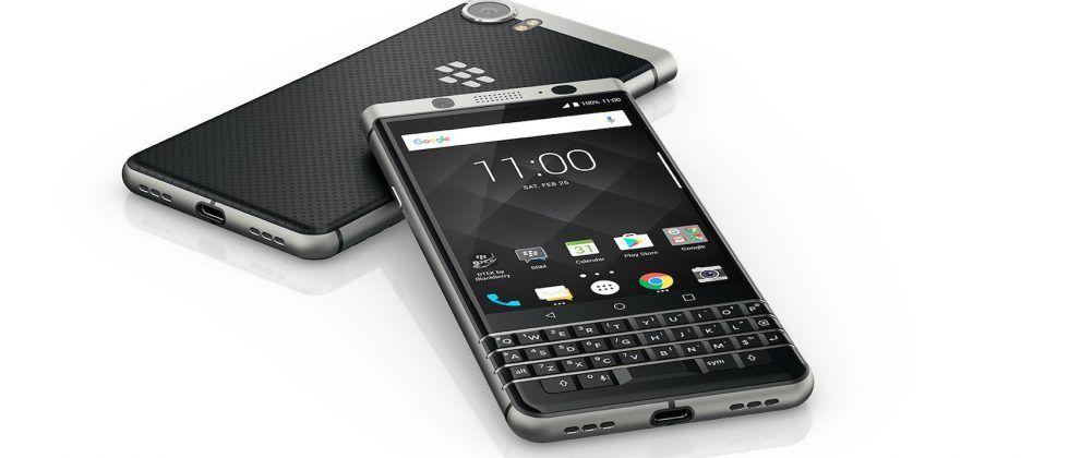 BlackBerry KeyOne pairs physical keyboard with Android Nougat