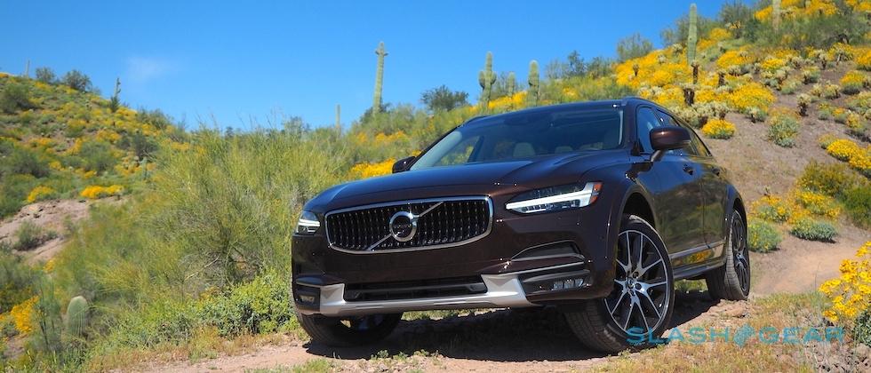 17 Volvo V90 Cross Country First Drive A Wagon America Can Love Slashgear