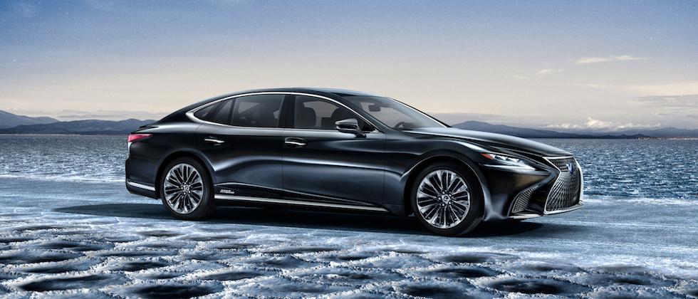 The 2018 Lexus Ls 500h Plays Hide Hybrid Slashgear The 2018 Lexus Ls 500h Plays Hide Hybrid