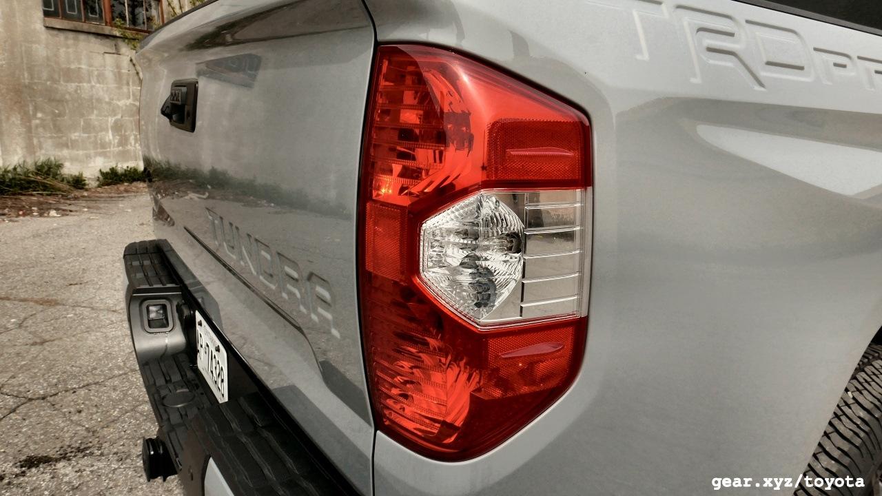 2017 Toyota Tundra Trd Pro Gallery Slashgear Mechanically The Toyota Truck Maintains Same 381 Horse V8 Available In Other Tundra Models It S Matched With A Six Sd Automatic Transmission