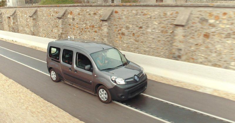 Renault Kangaroo Z.E. charges wirelessly while running at 100 kph