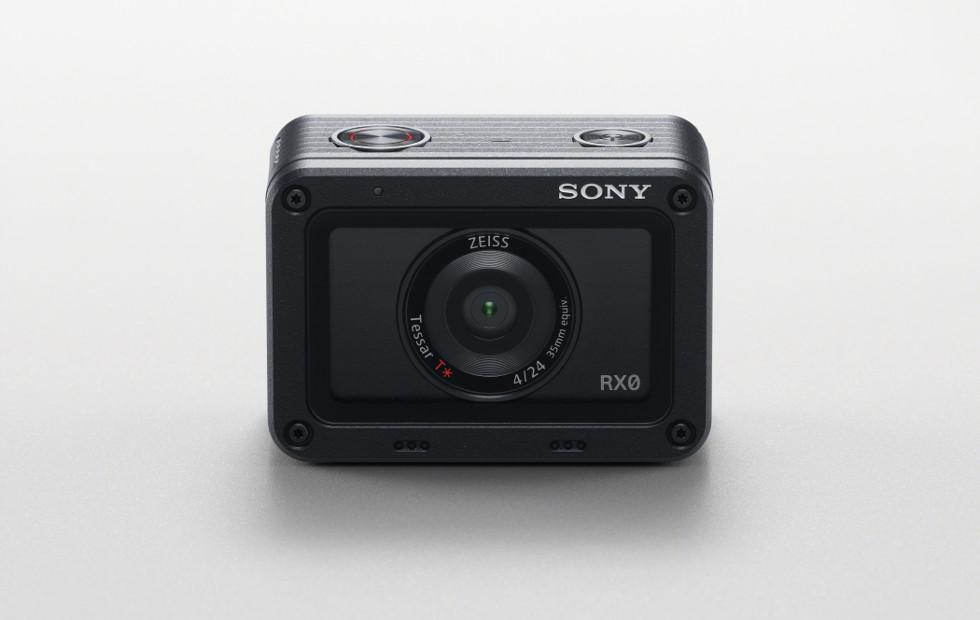 Sony RX0 brings a compact camera down to action cam size