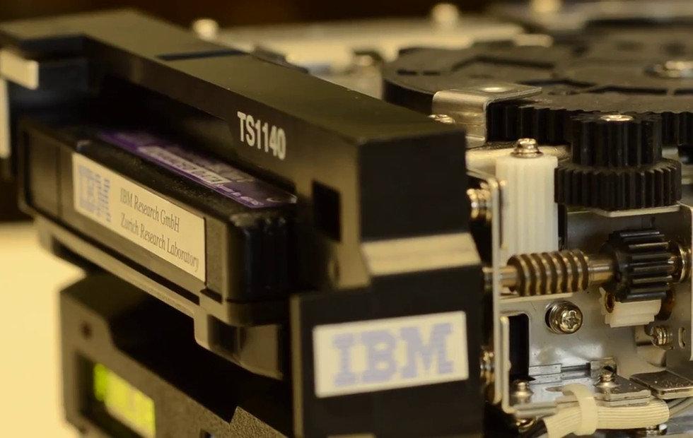 Sony, IBM develop a 330 TB magnetic tape storage