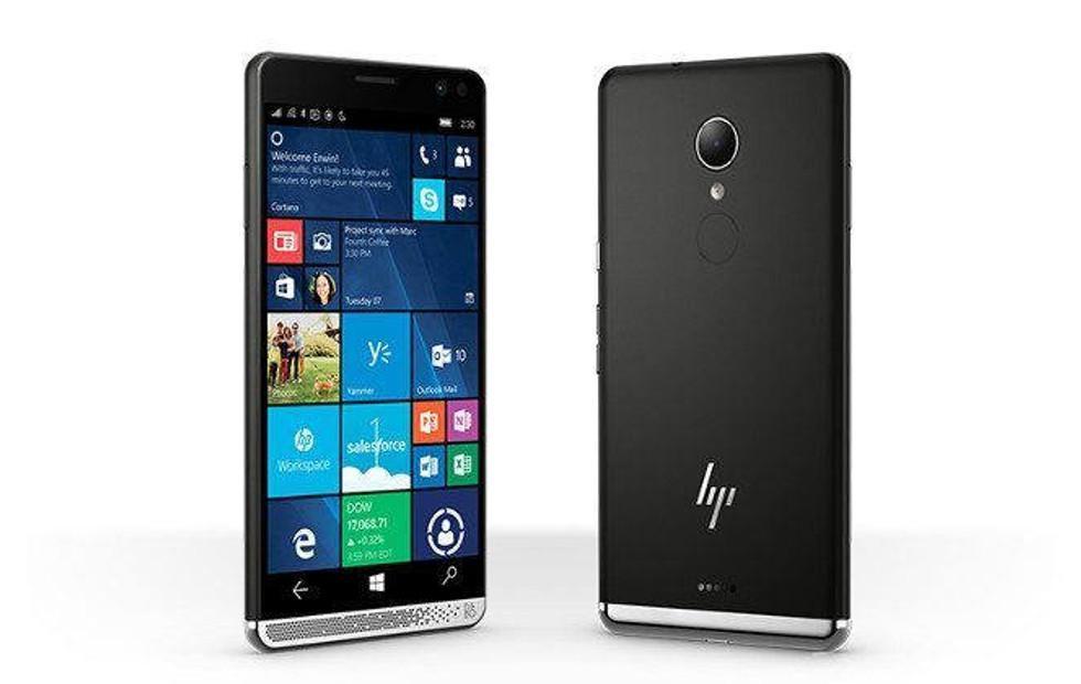 Over The Cable Updater App Keeps Windows Phones Up To Date Slashgear Windows Phone 2022 Review